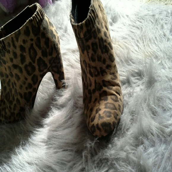 High heels - Picture 2 of 3